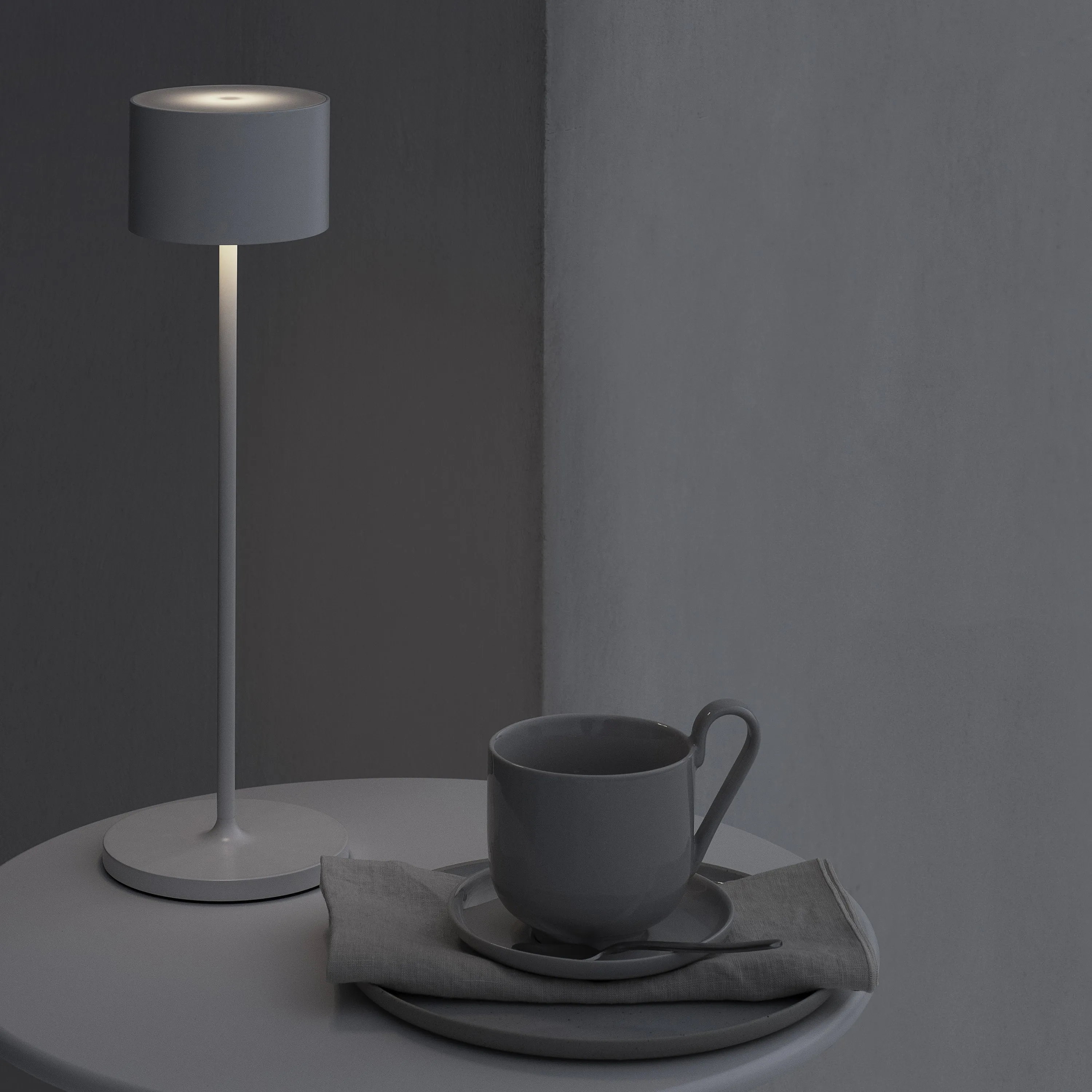 Farol Mobile Rechargeable LED Table Lamp