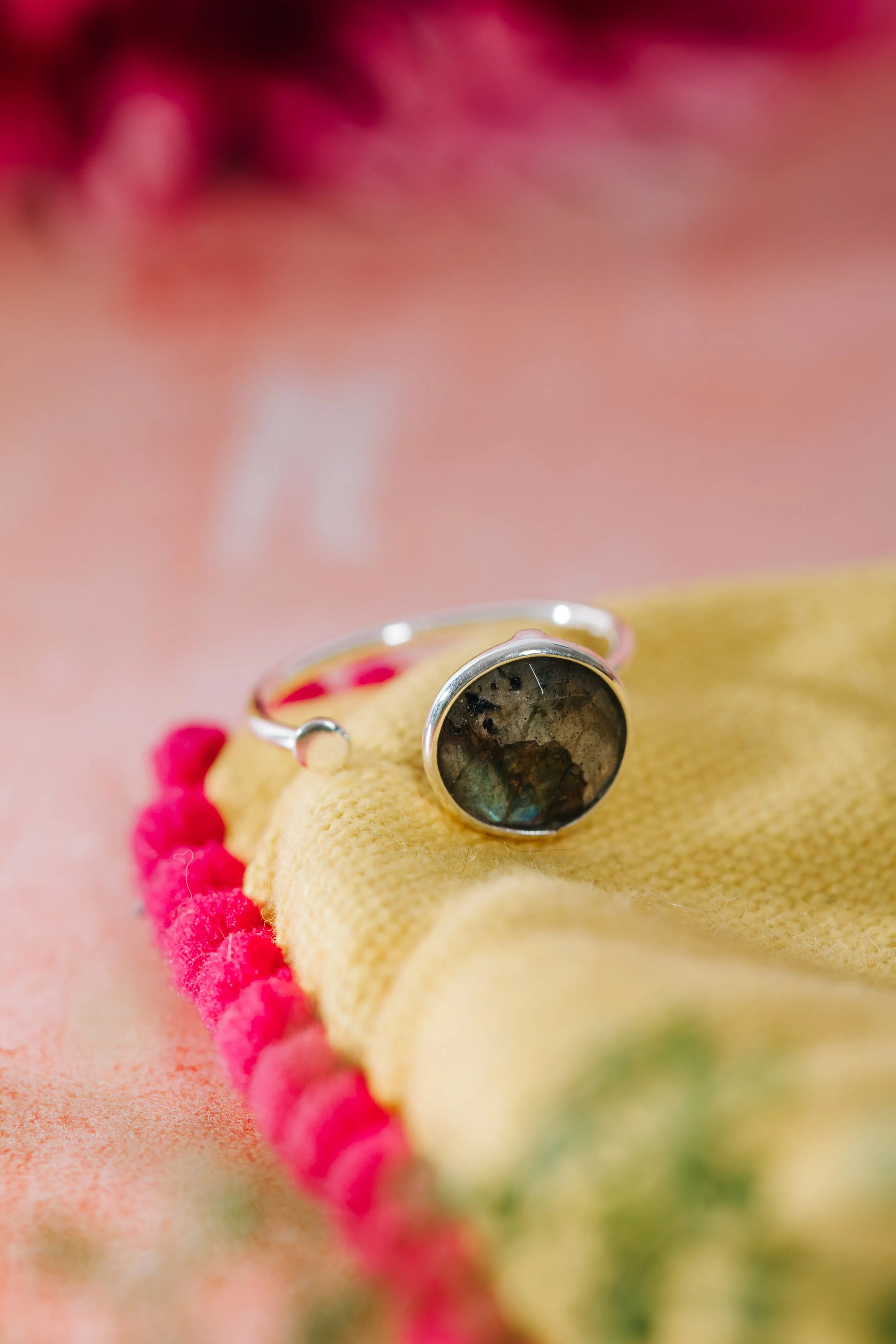 Sterling Silver Ring with Disc in Labradorite
