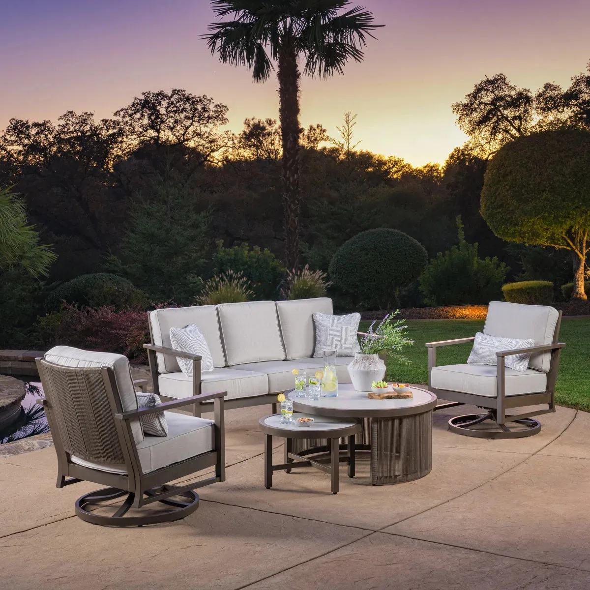 SunVilla San Marco 5-piece Outdoor Patio Seating Set